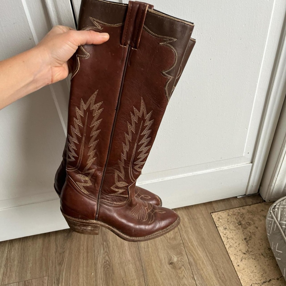Brown Leather Western Boots - Picture 5 of 7